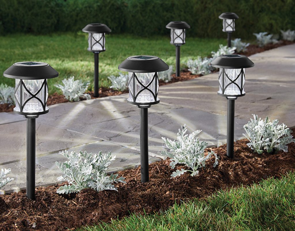 Landscape lighting installation Centreville MD outdoor home project