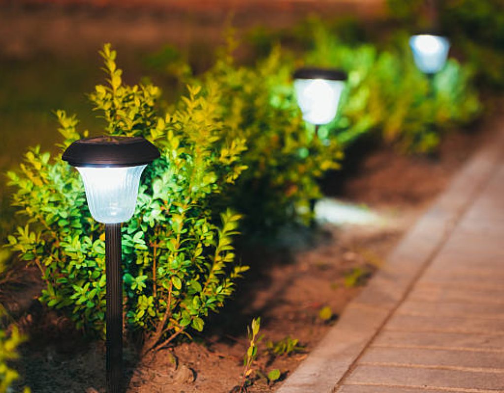 Outdoor accent lighting design by Miles Creek Irrigation and Lighting